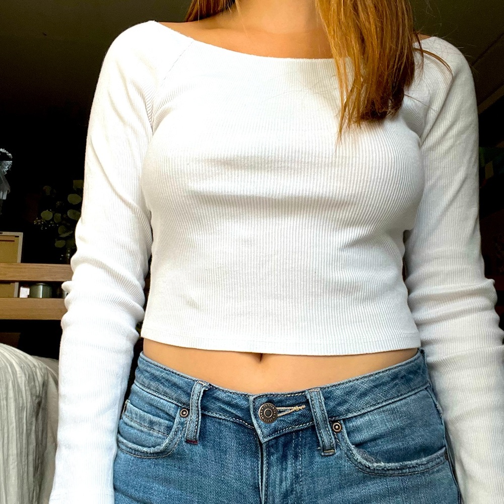 Brandy Melville long sleeve!